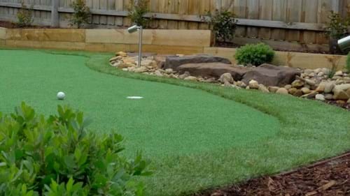 Doncaster Golf Green retaining wall dry creek bed