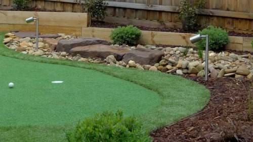 Doncaster Golf Green Dry CK bed and Retainwall165